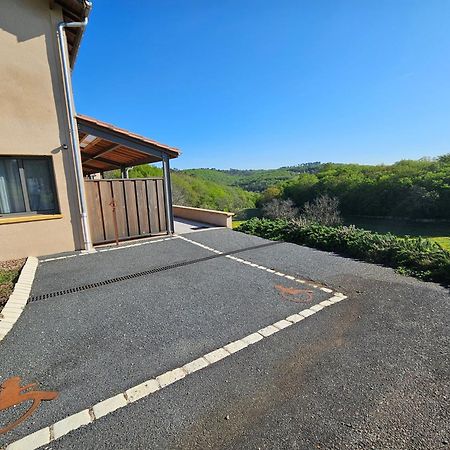 Отель Domaine De La Rhonie Meyrals Экстерьер фото
