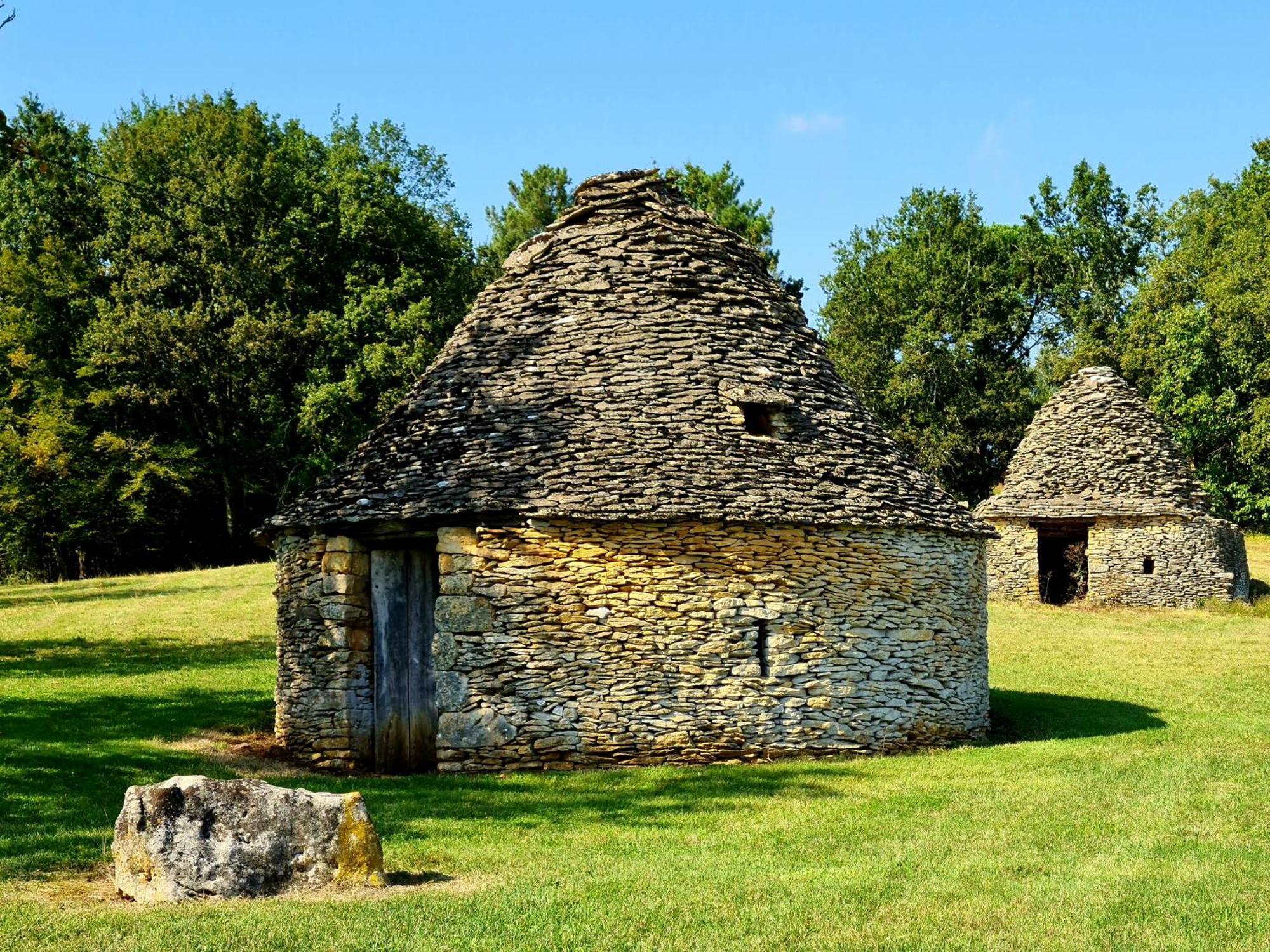 Отель Domaine De La Rhonie Meyrals Экстерьер фото